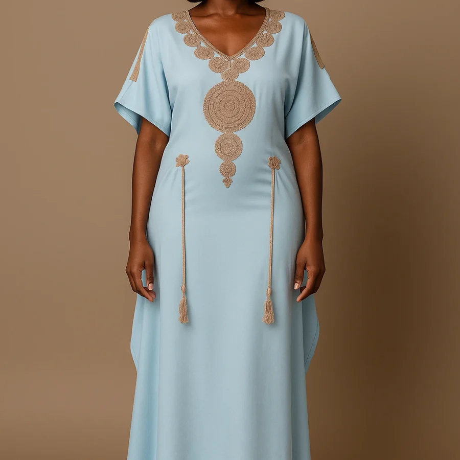 Caftan bleu ciel élégant avec broderie dorée – robe fluide marocaine pour femme africaine