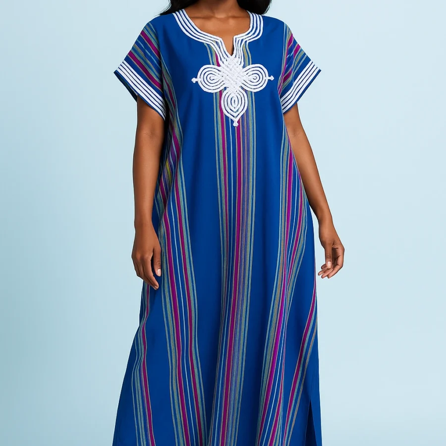 Caftan marocain bleu royal à la coupe ample, broderie argentée artisanale – robe traditionnelle africaine