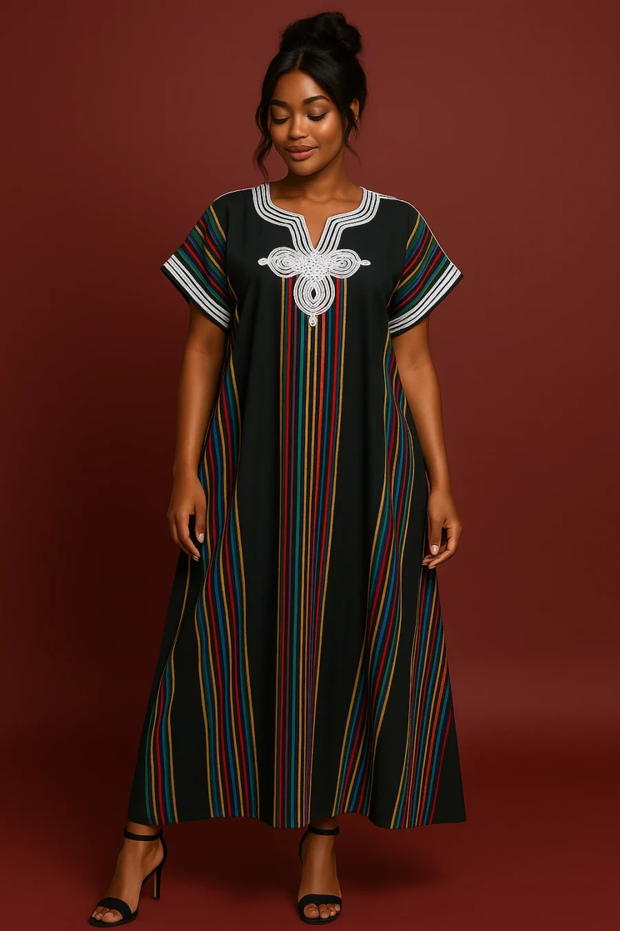 Caftan marocain noir élégant avec broderies blanches – Le Caftanier