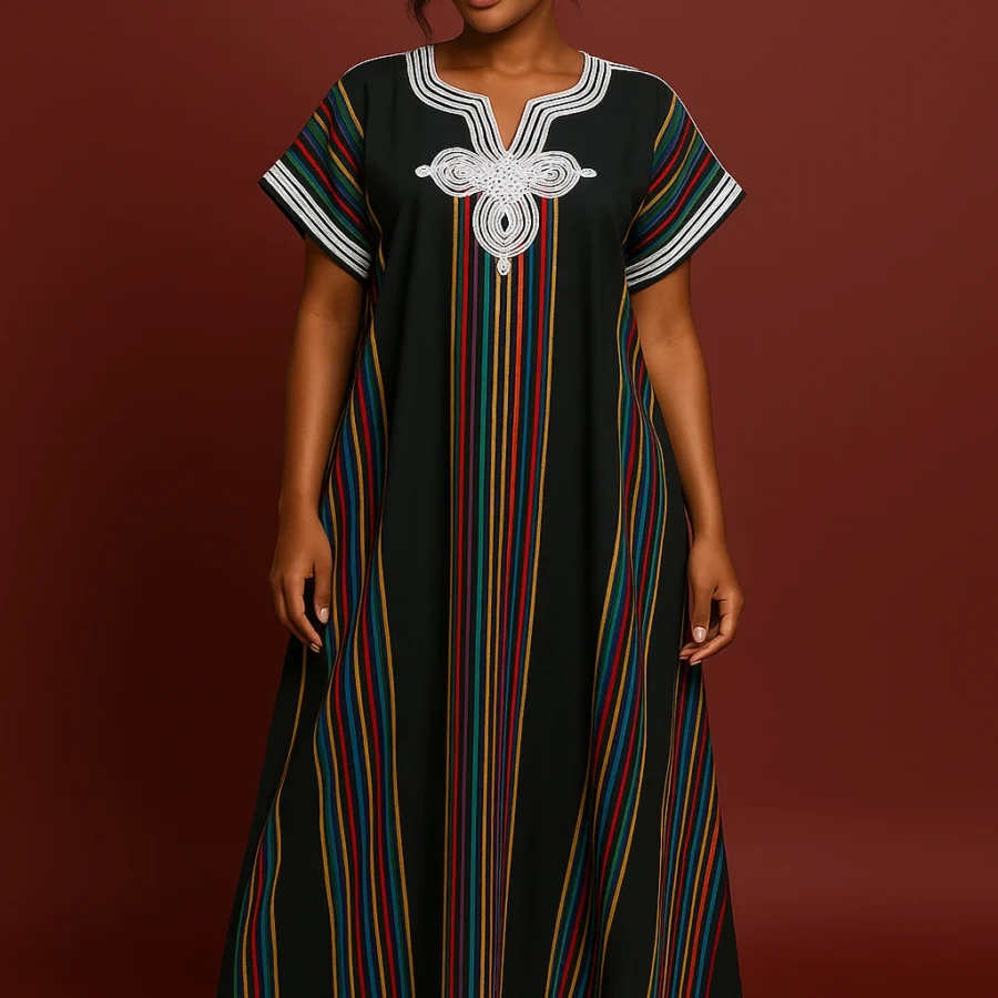 Caftan marocain noir élégant avec broderies blanches – Le Caftanier